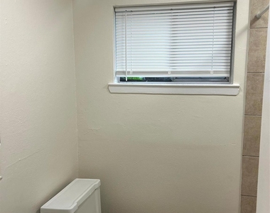 5718 Mackinaw Street - Photo Thumbnail 16