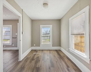1115 Bigelow Street - Photo Thumbnail 2