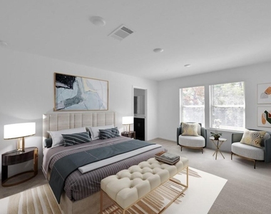 10573 Pineland Drive - Photo Thumbnail 3