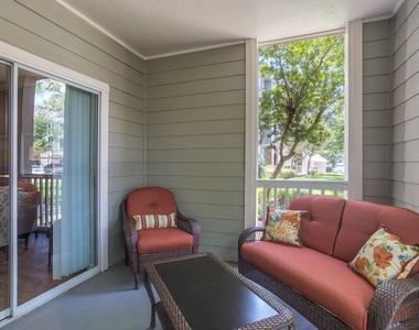 10440 Deerwood - Photo Thumbnail 7