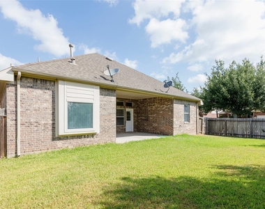 7003 Kendall Lake Court - Photo Thumbnail 16