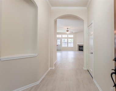 7003 Kendall Lake Court - Photo Thumbnail 3