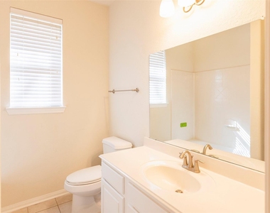 7003 Kendall Lake Court - Photo Thumbnail 9