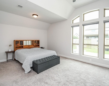 28903 Creekside Bend Drive - Photo Thumbnail 17