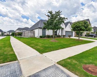 28903 Creekside Bend Drive - Photo Thumbnail 2