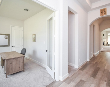 28903 Creekside Bend Drive - Photo Thumbnail 4