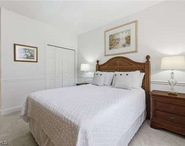 25248 Pelican Creek Circle - Photo Thumbnail 16