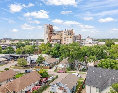 955 Saint Augustine Street - Photo Thumbnail 31