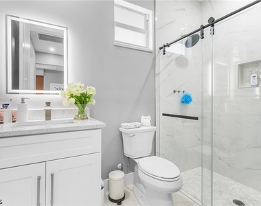 2837 Nw 3rd Street - Photo Thumbnail 12