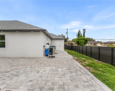 2837 Nw 3rd Street - Photo Thumbnail 23