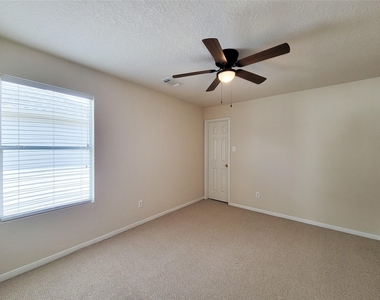 19330 Harvest Stream Way - Photo Thumbnail 35