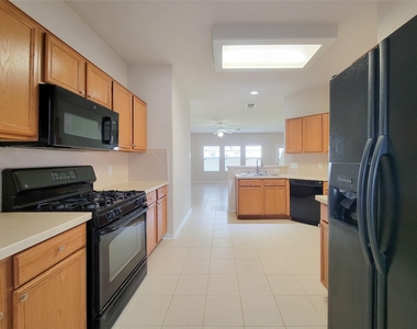 19330 Harvest Stream Way - Photo Thumbnail 12