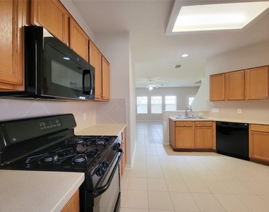 19330 Harvest Stream Way - Photo Thumbnail 14