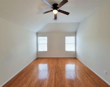 19330 Harvest Stream Way - Photo Thumbnail 38