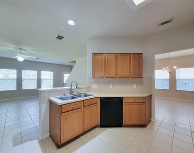 19330 Harvest Stream Way - Photo Thumbnail 15