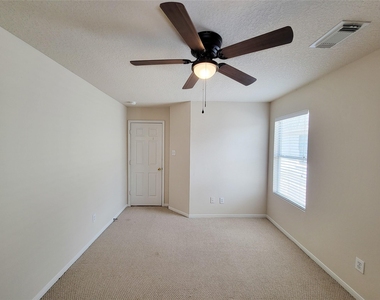 19330 Harvest Stream Way - Photo Thumbnail 36
