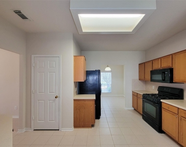 19330 Harvest Stream Way - Photo Thumbnail 11