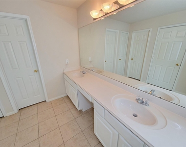 19330 Harvest Stream Way - Photo Thumbnail 42