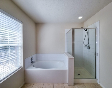 19330 Harvest Stream Way - Photo Thumbnail 44
