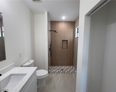 4812-4814 28th Street Sw - Photo Thumbnail 2