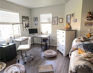 12700 Equestrian Circle - Photo Thumbnail 7
