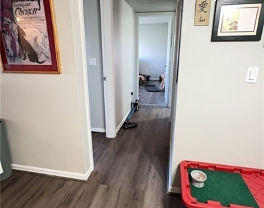 12700 Equestrian Circle - Photo Thumbnail 3