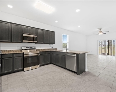 2928 Nw 27th Street - Photo Thumbnail 7