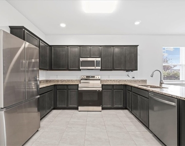 2928 Nw 27th Street - Photo Thumbnail 8