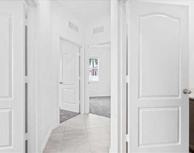 2928 Nw 27th Street - Photo Thumbnail 22