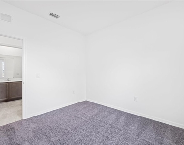 2928 Nw 27th Street - Photo Thumbnail 26
