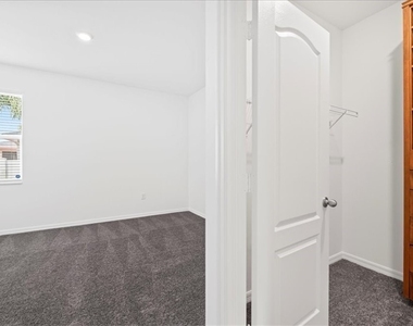2928 Nw 27th Street - Photo Thumbnail 13