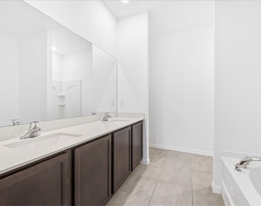 2928 Nw 27th Street - Photo Thumbnail 16