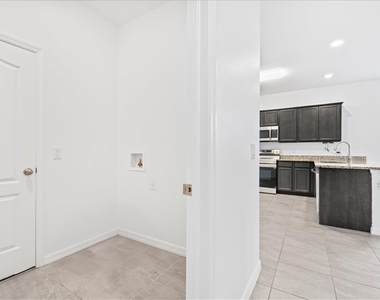 2928 Nw 27th Street - Photo Thumbnail 21