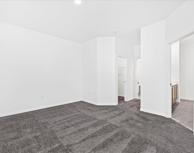 2928 Nw 27th Street - Photo Thumbnail 15