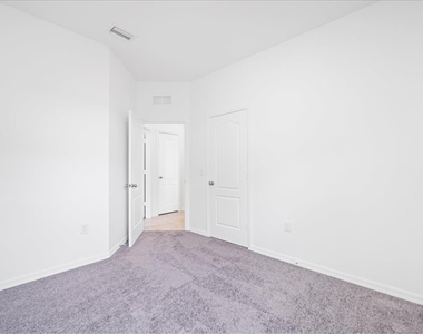 2928 Nw 27th Street - Photo Thumbnail 28