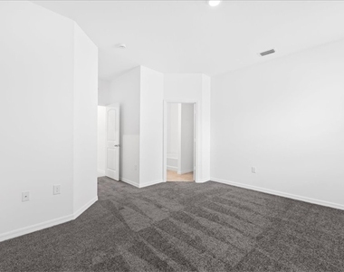 2928 Nw 27th Street - Photo Thumbnail 14