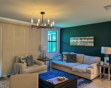 1545 Lake Jessup Circle - Photo Thumbnail 7