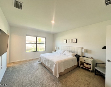 1545 Lake Jessup Circle - Photo Thumbnail 15