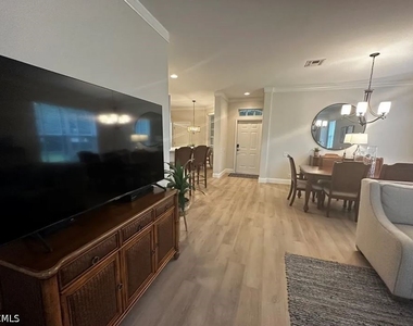 8837 E Bay Circle - Photo Thumbnail 3
