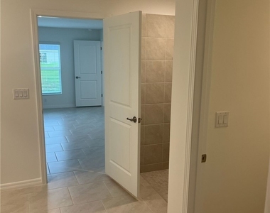 3924 Ne 17th Avenue - Photo Thumbnail 24