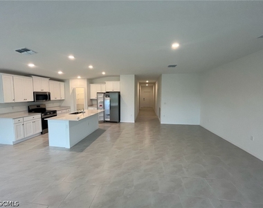 3924 Ne 17th Avenue - Photo Thumbnail 16