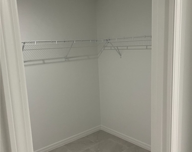 3924 Ne 17th Avenue - Photo Thumbnail 26