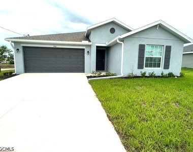 3924 Ne 17th Avenue - Photo Thumbnail 2