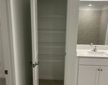 3924 Ne 17th Avenue - Photo Thumbnail 29