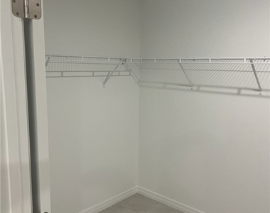 3924 Ne 17th Avenue - Photo Thumbnail 33