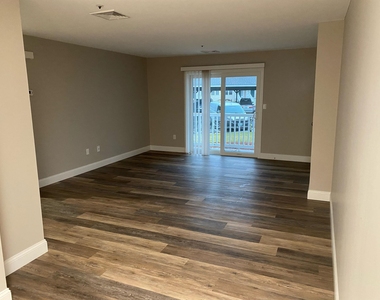 10 Barrington - Photo Thumbnail 6