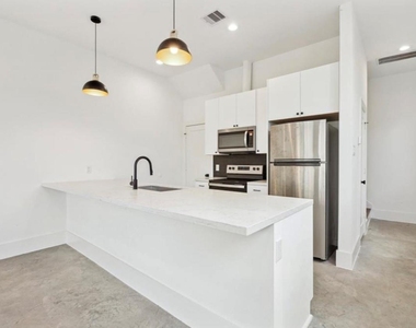 316 N Everton Street - Photo Thumbnail 2
