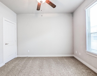 5323 Kiam Street - Photo Thumbnail 22
