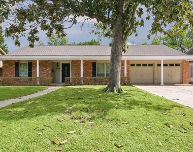 9777 Larston Street - Photo Thumbnail 5