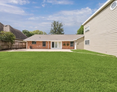 9777 Larston Street - Photo Thumbnail 8